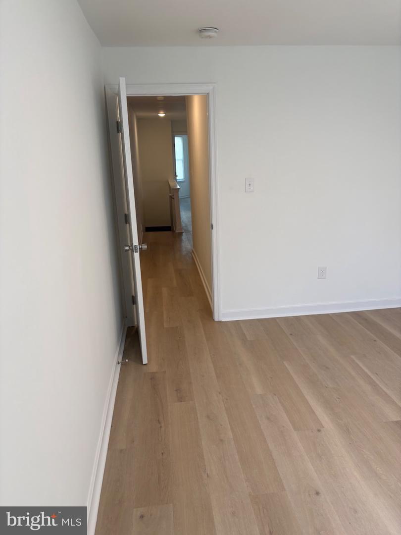 5554 Lansdowne Ave #2 Property Photo 5