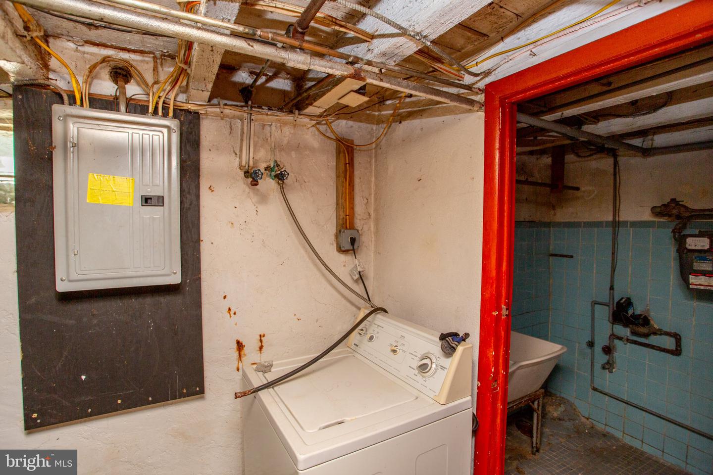 4629 Worth St Property Photo 38