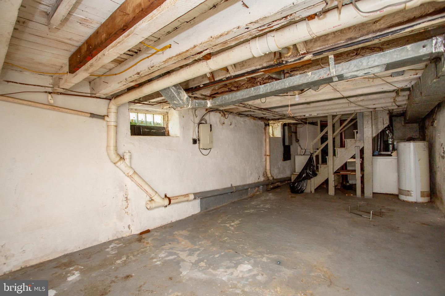 4629 Worth St Property Photo 40
