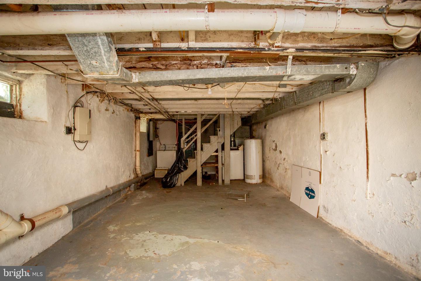 4629 Worth St Property Photo 41