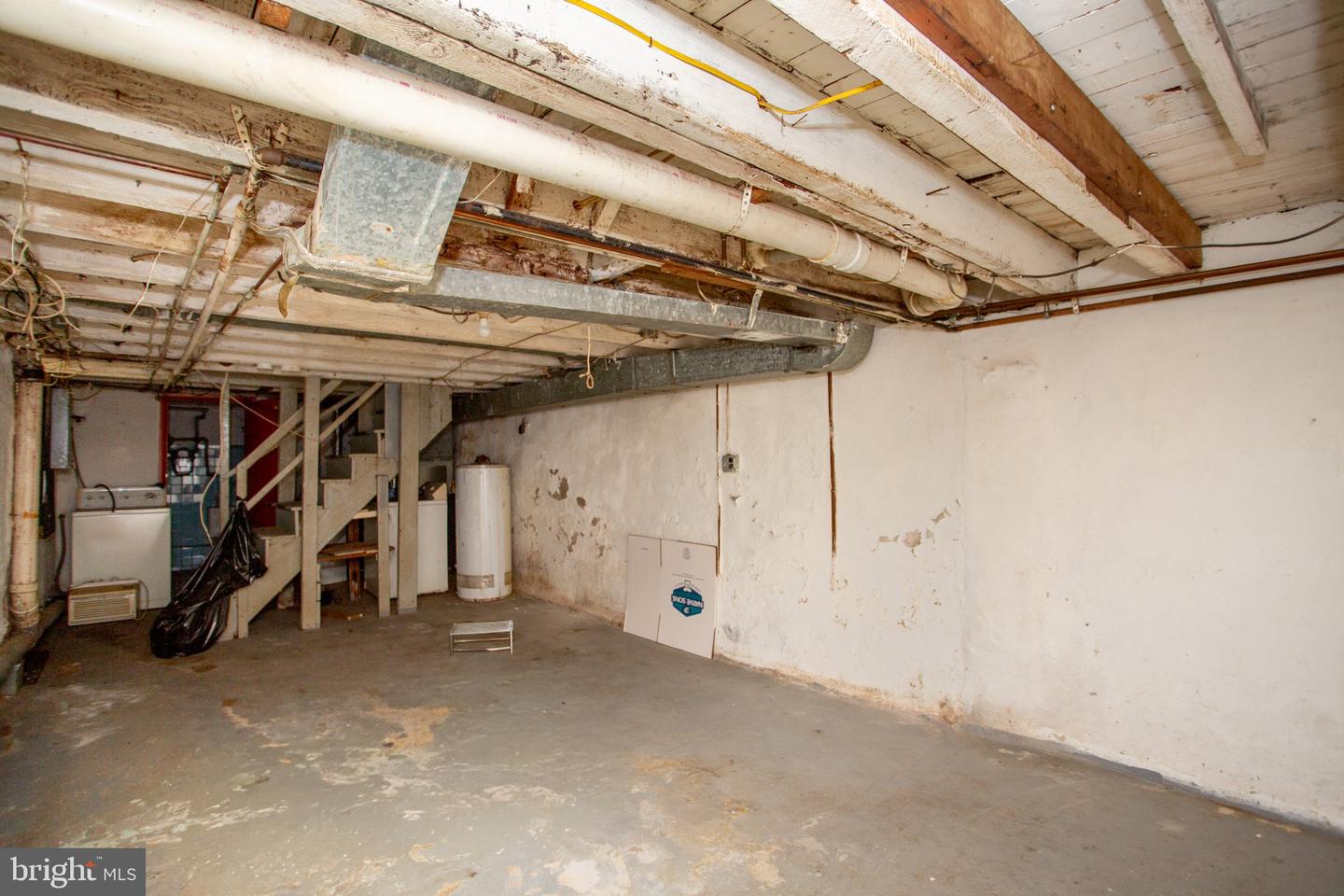 4629 Worth St Property Photo 42