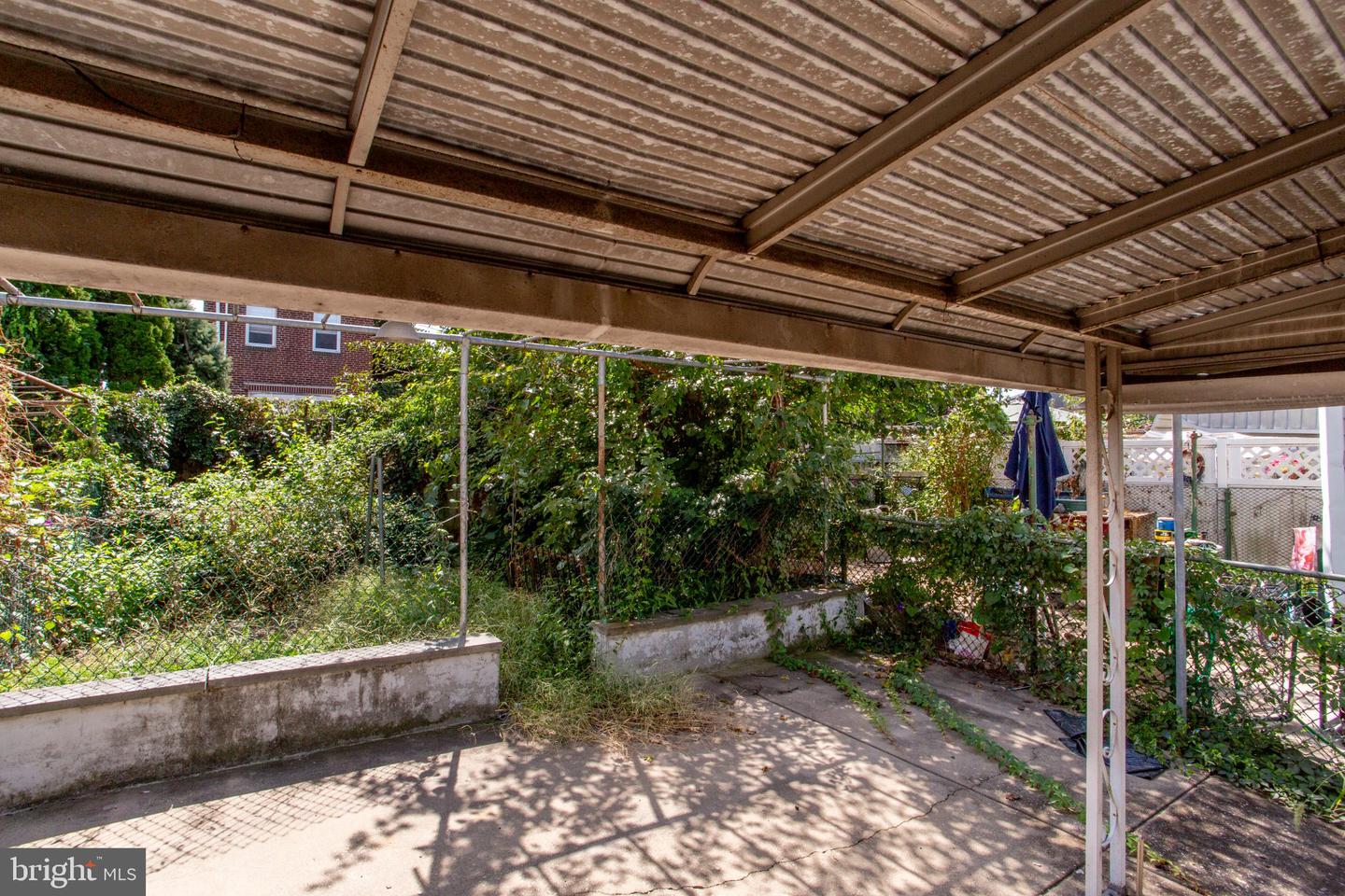 4629 Worth St Property Photo 45