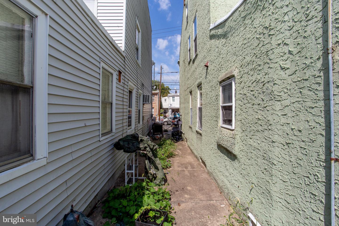 4629 Worth St Property Photo 51