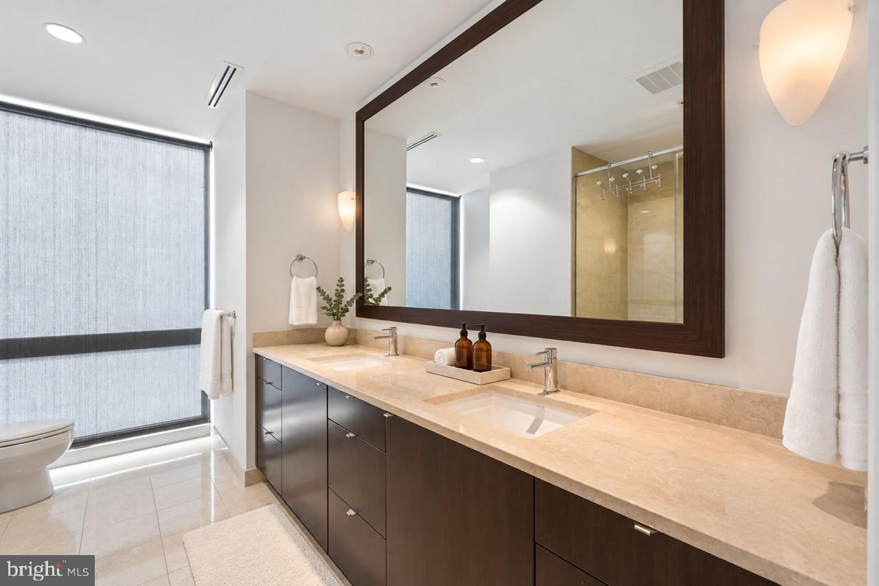1706 Rittenhouse Sq #402 Property Photo 6