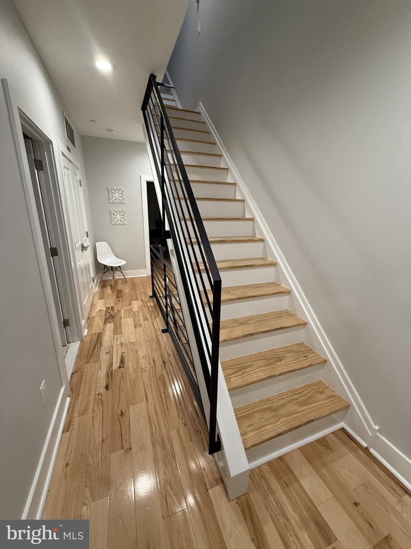 2545 N Howard St Property Photo 15