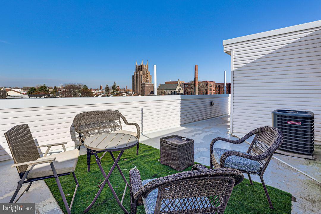 2545 N Howard St Property Photo 22