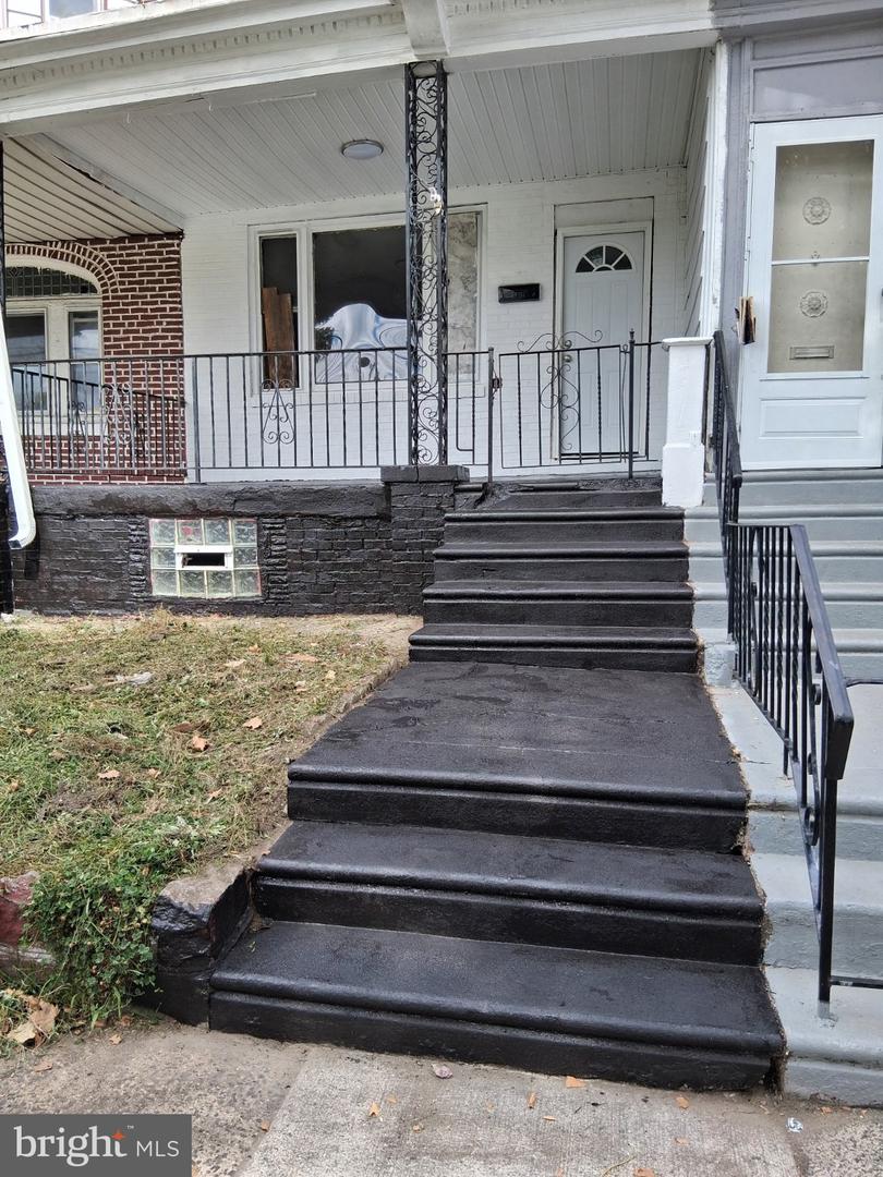 1603 W Wyoming Ave Property Photo 14