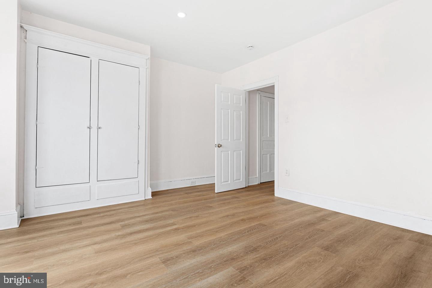 2042 S Cecil St Property Photo 17