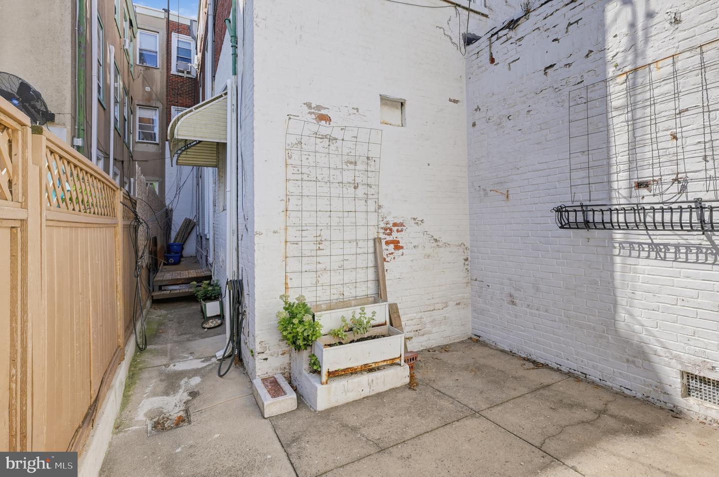 1415 Broad St Property Photo 23