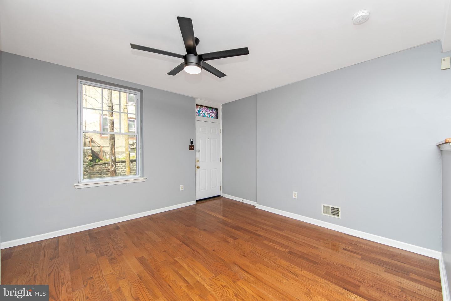 3305 Krail St Property Photo 12