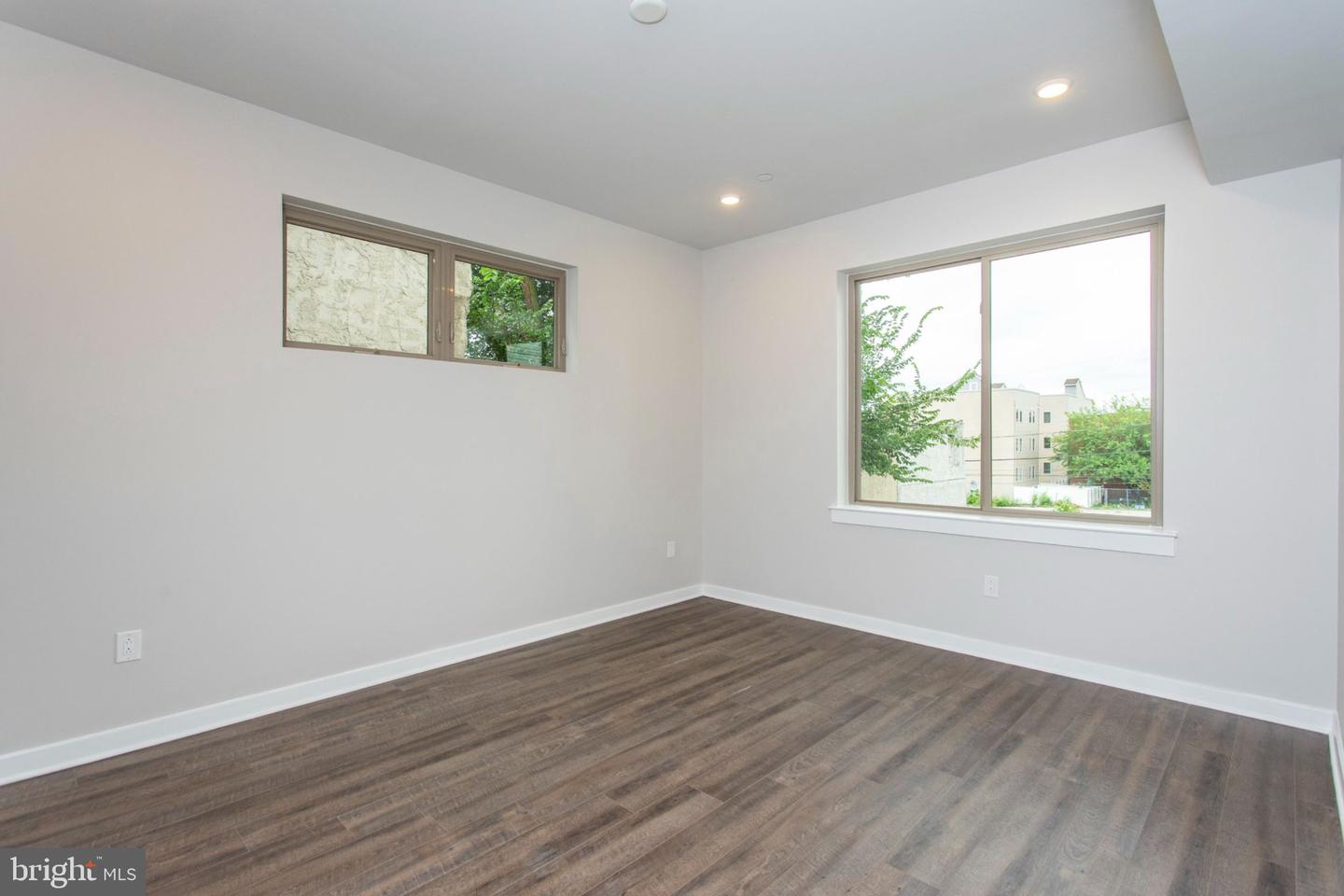 1227-29 N 7th St #unit 3e Property Photo 12