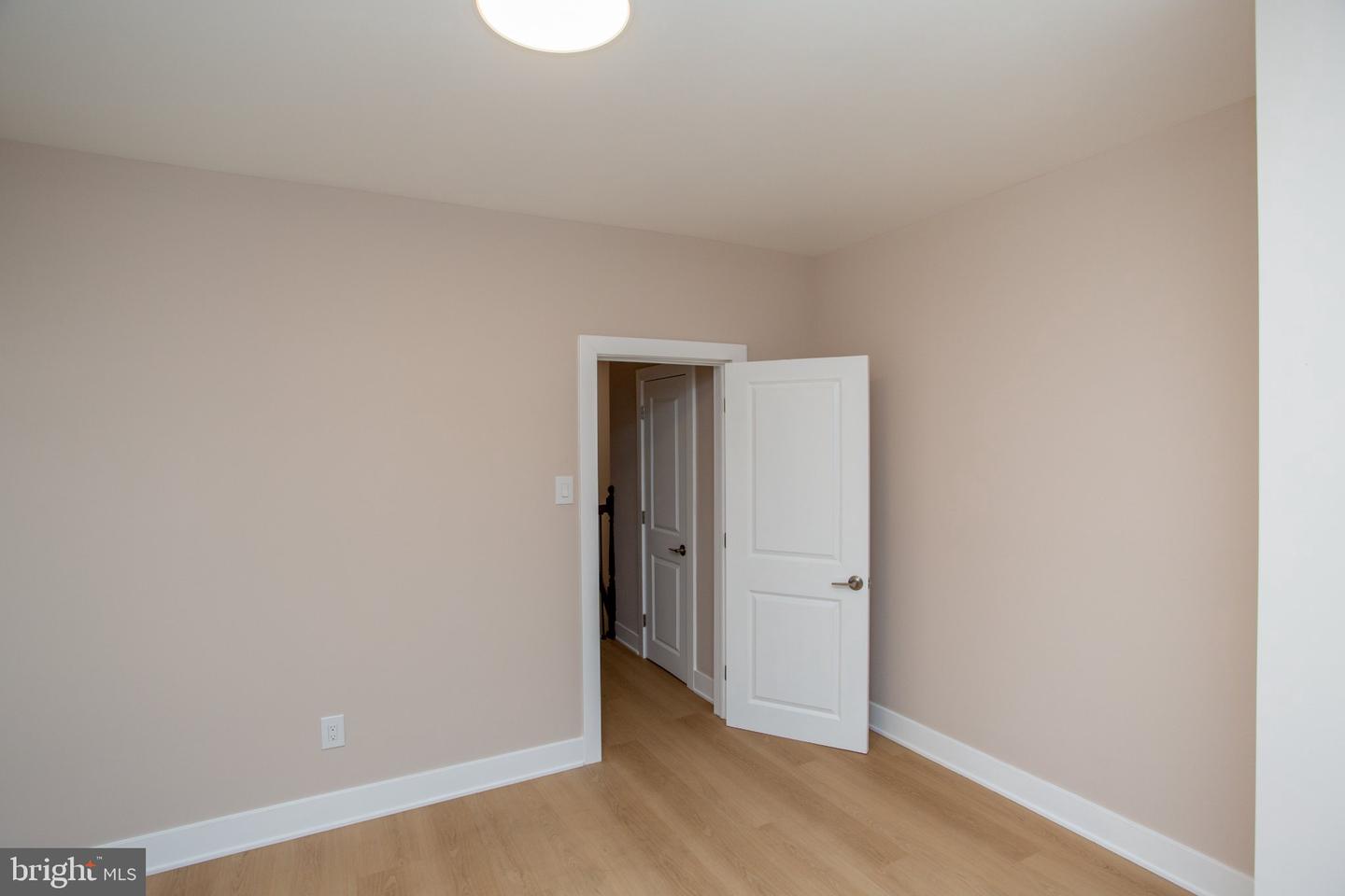 576 E Herman St Property Photo 29