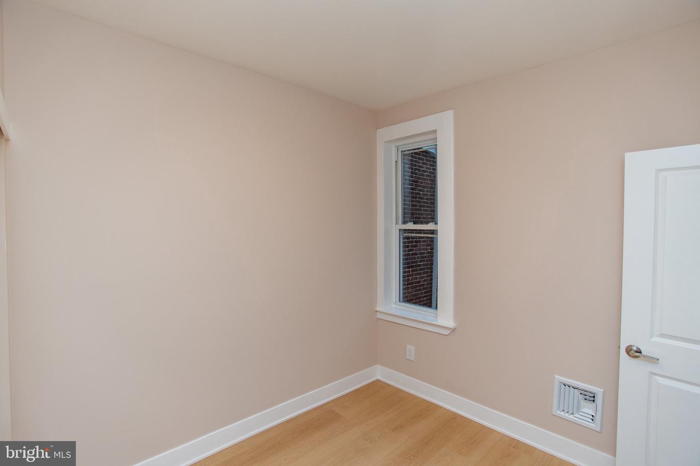 576 E Herman St Property Photo 35
