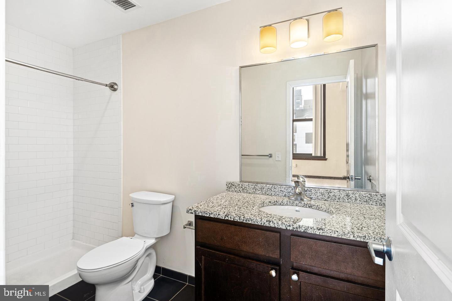 523 N Broad St #102 Property Photo 4