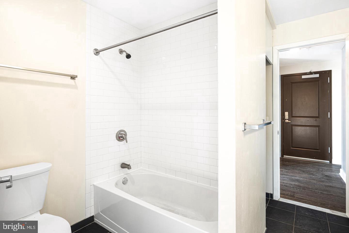 523 N Broad St #102 Property Photo 13