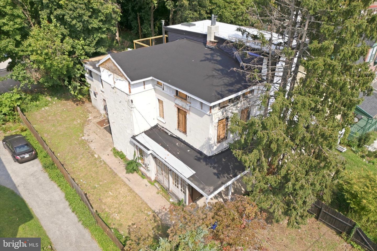 153 W Harvey St Property Photo 1