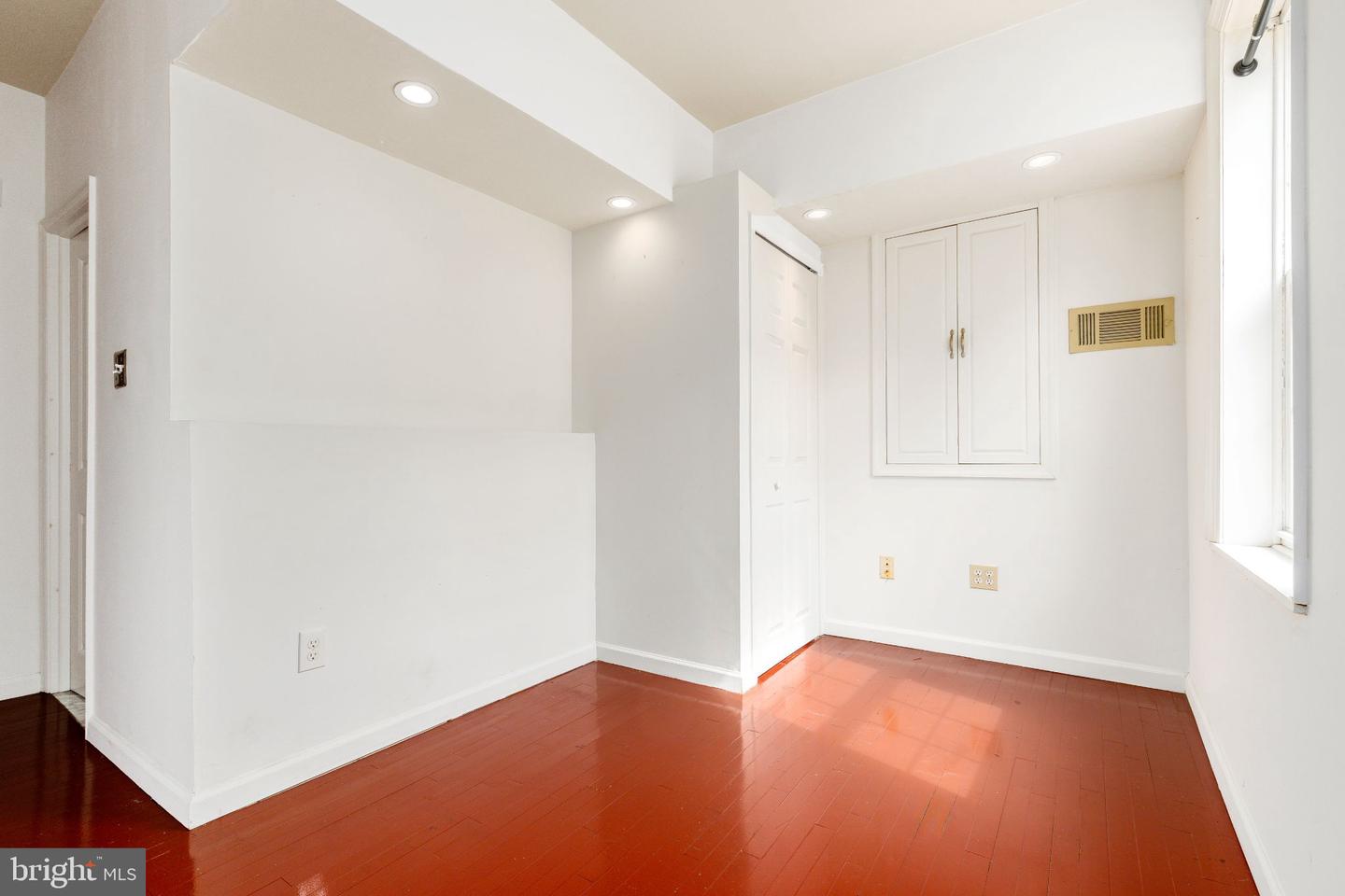 1728 Naudain St Property Photo 13