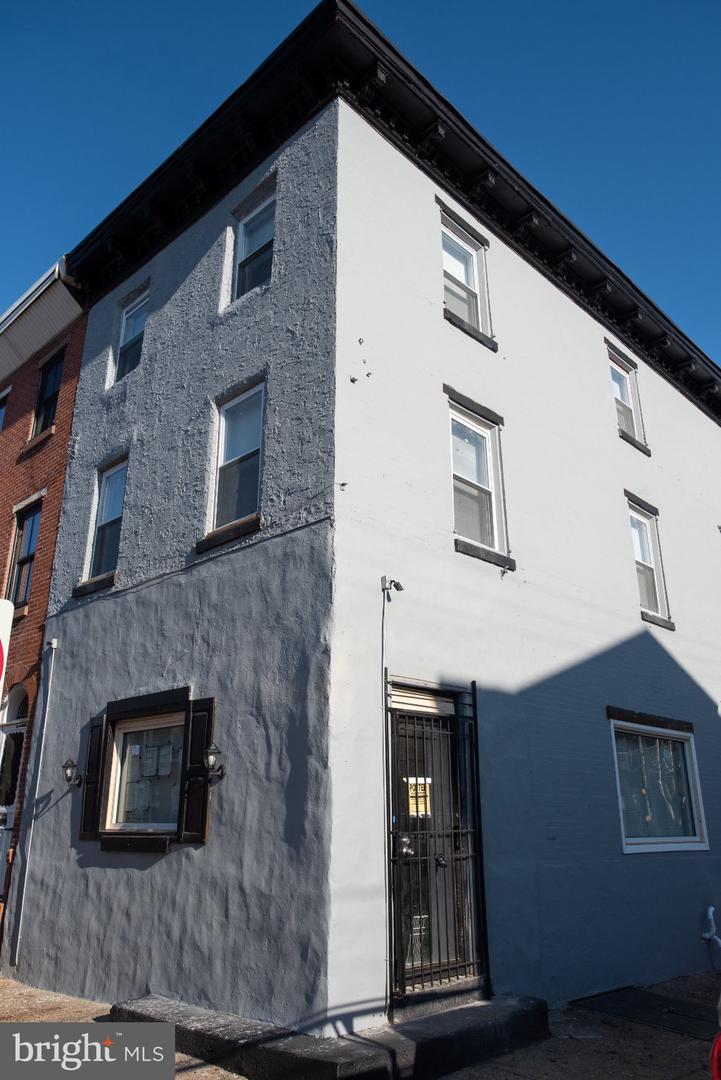 2227 E CUMBERLAND ST Property Photo 1