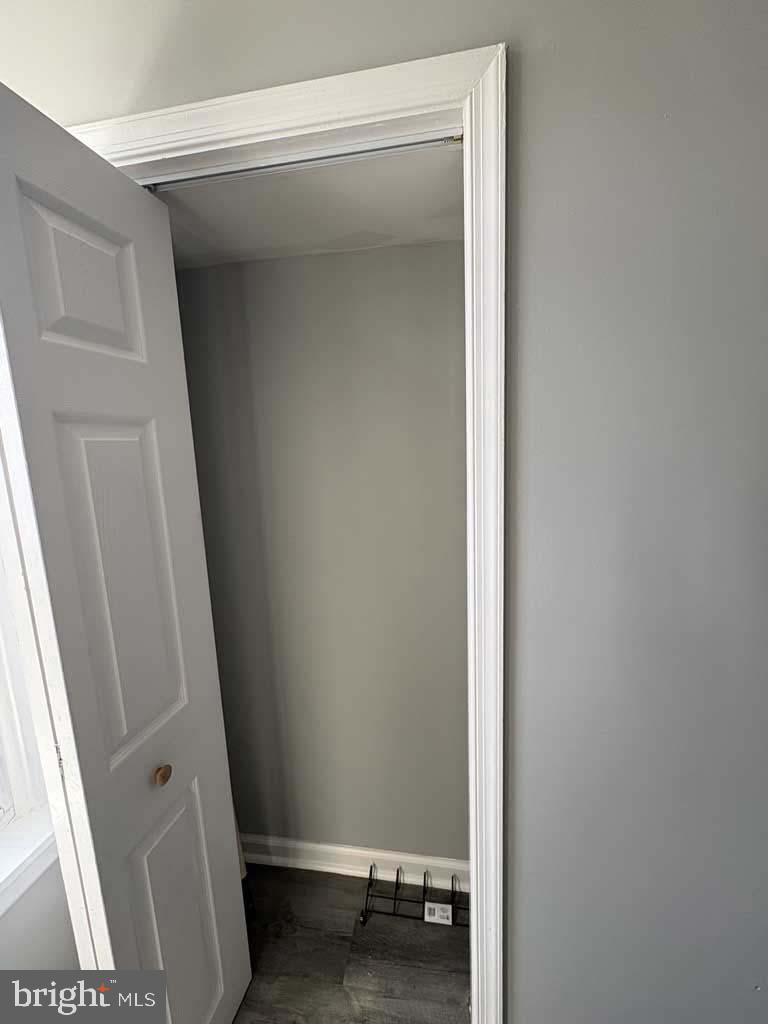 3070 Braddock St Property Photo 15