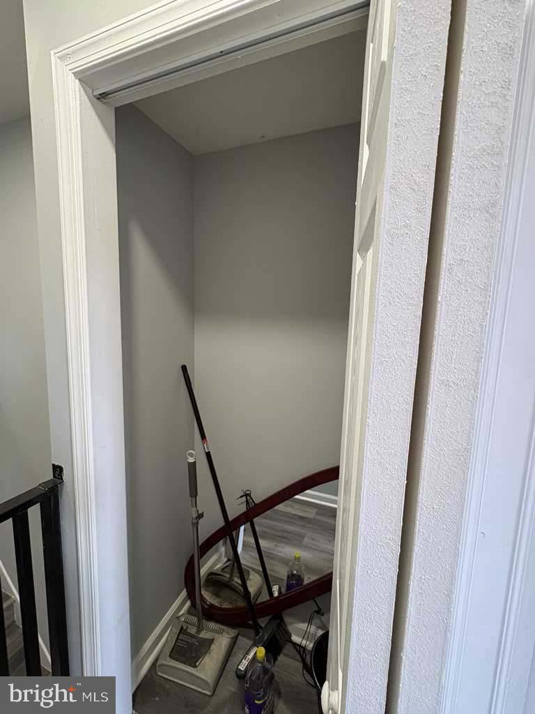 3070 Braddock St Property Photo 16