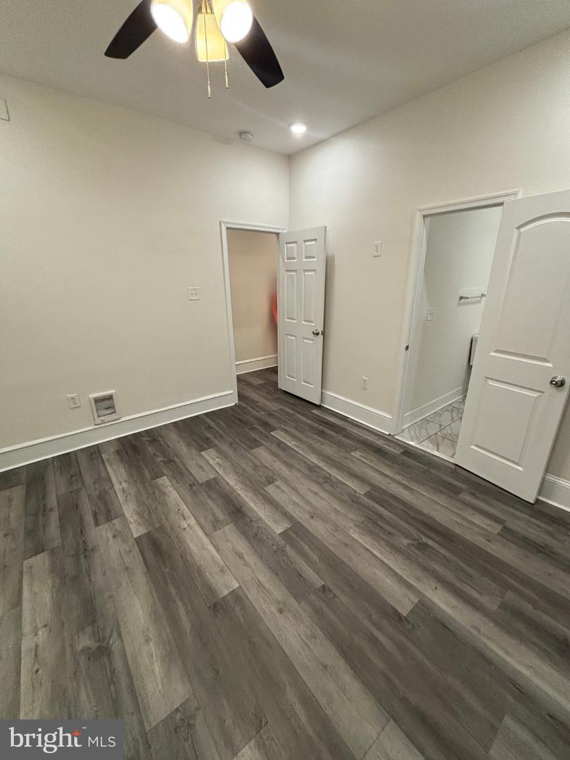 5427 Walnut St Property Photo 5