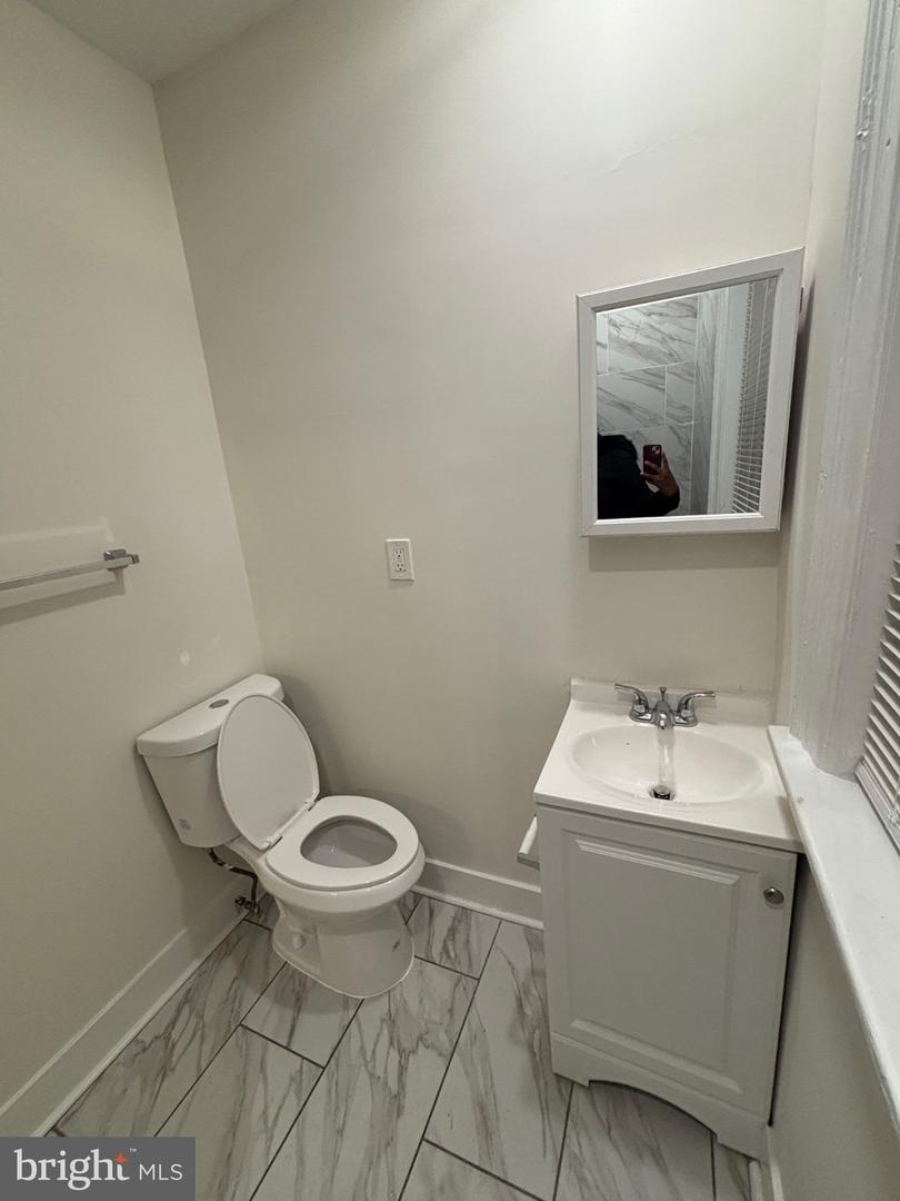 5427 Walnut St Property Photo 10