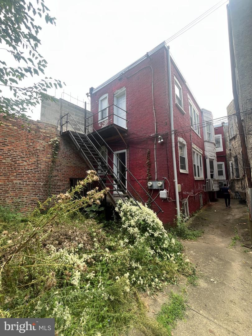 5427 Walnut St Property Photo 11