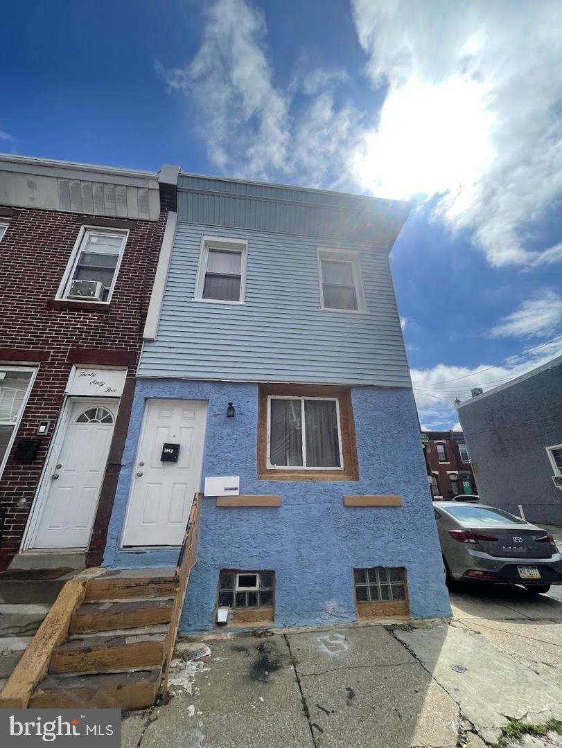 3063 Ne Joyce St E Property Photo 1