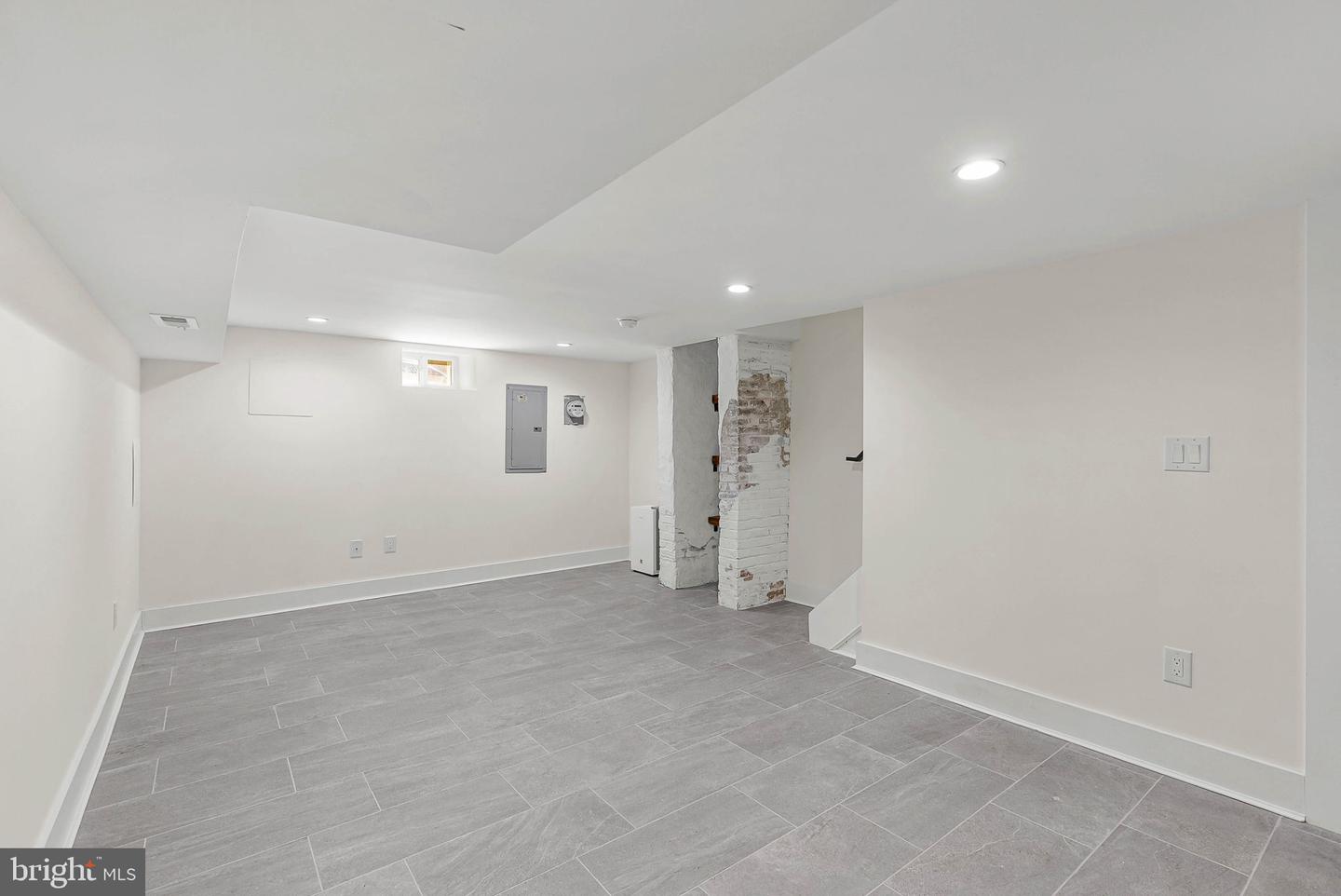 2211 E Gordon St Property Photo 18