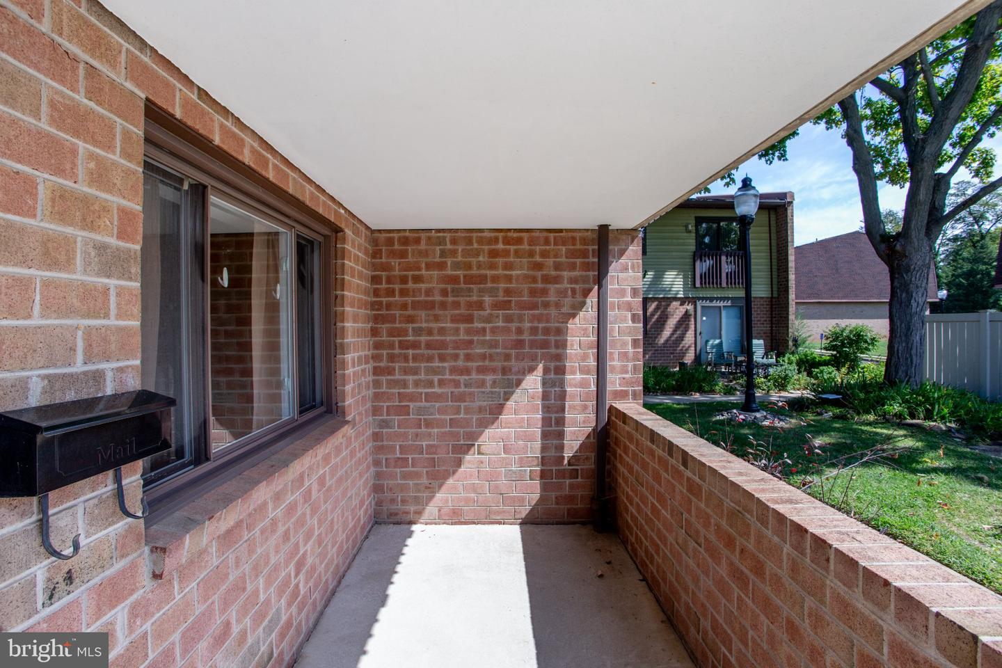 18106 Delaire Landing Rd #106 Property Photo 9