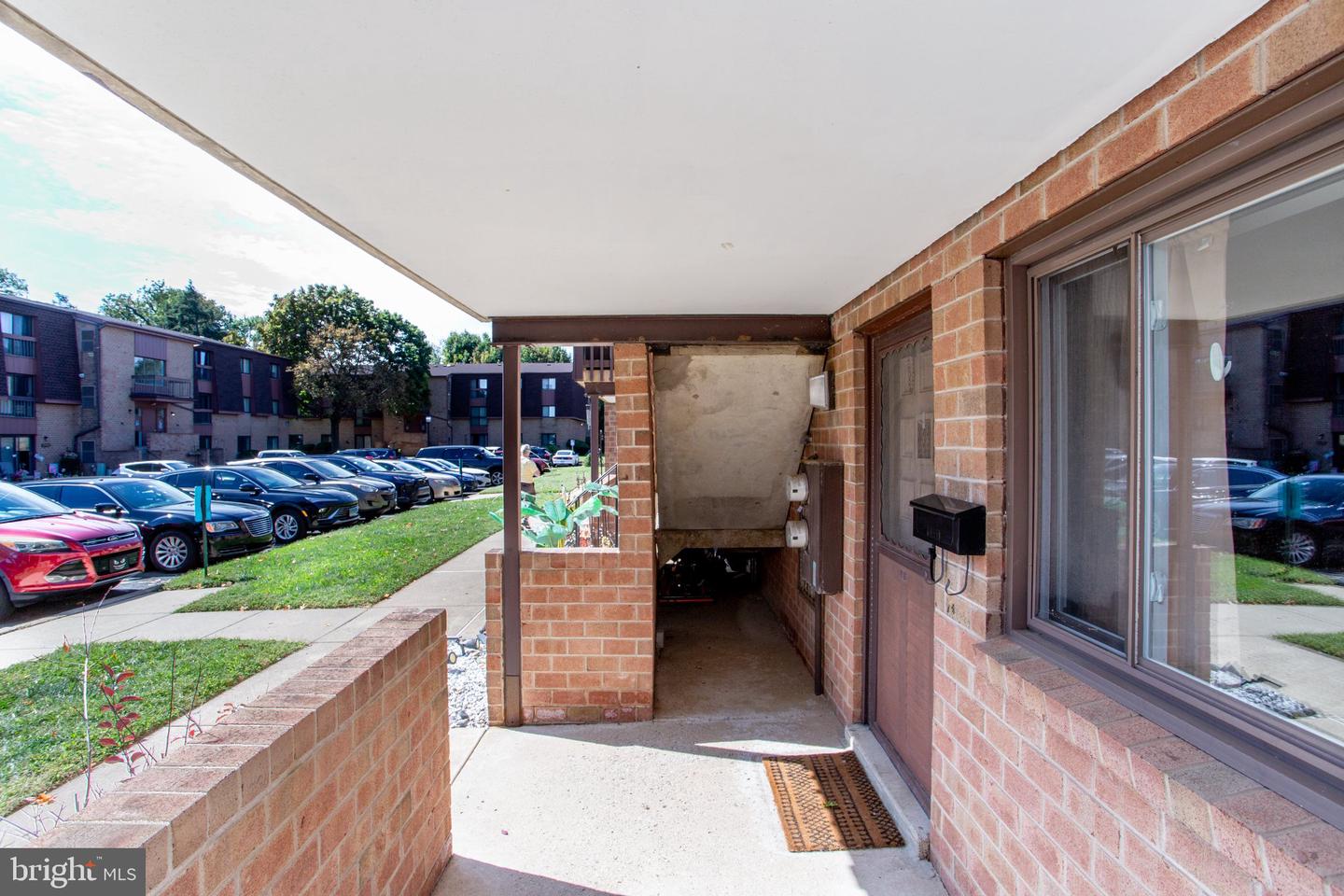 18106 Delaire Landing Rd #106 Property Photo 12