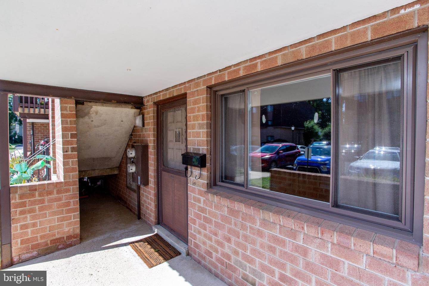 18106 Delaire Landing Rd #106 Property Photo 13