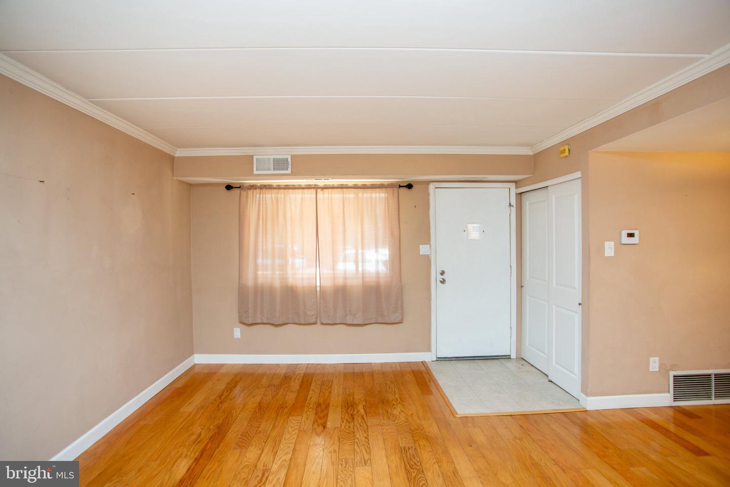 18106 Delaire Landing Rd #106 Property Photo 15