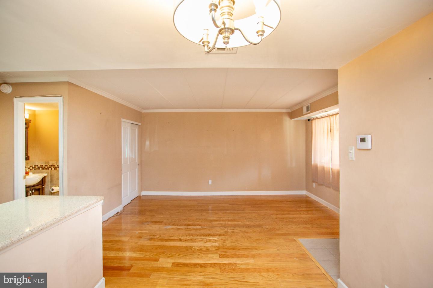 18106 Delaire Landing Rd #106 Property Photo 23