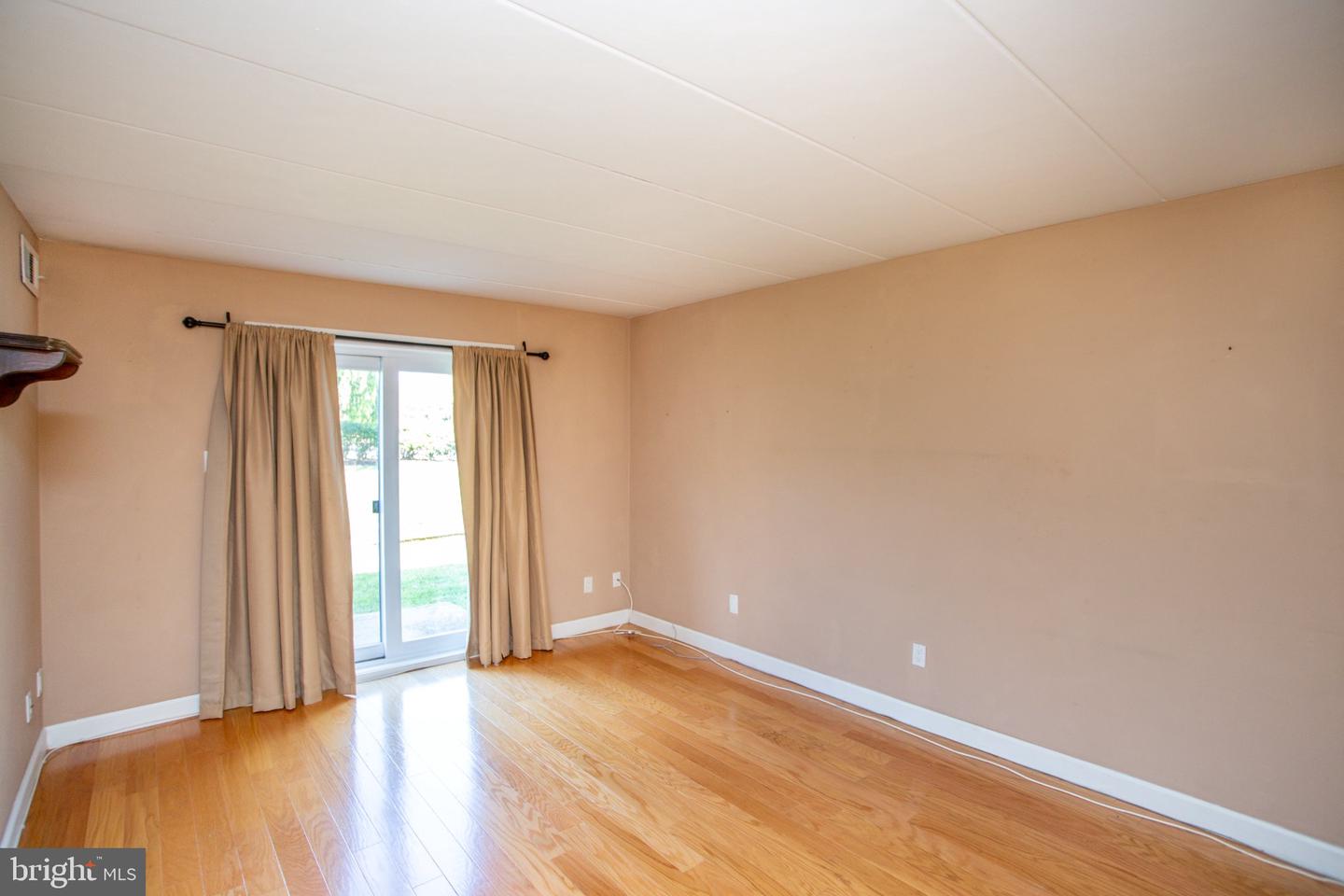18106 Delaire Landing Rd #106 Property Photo 37