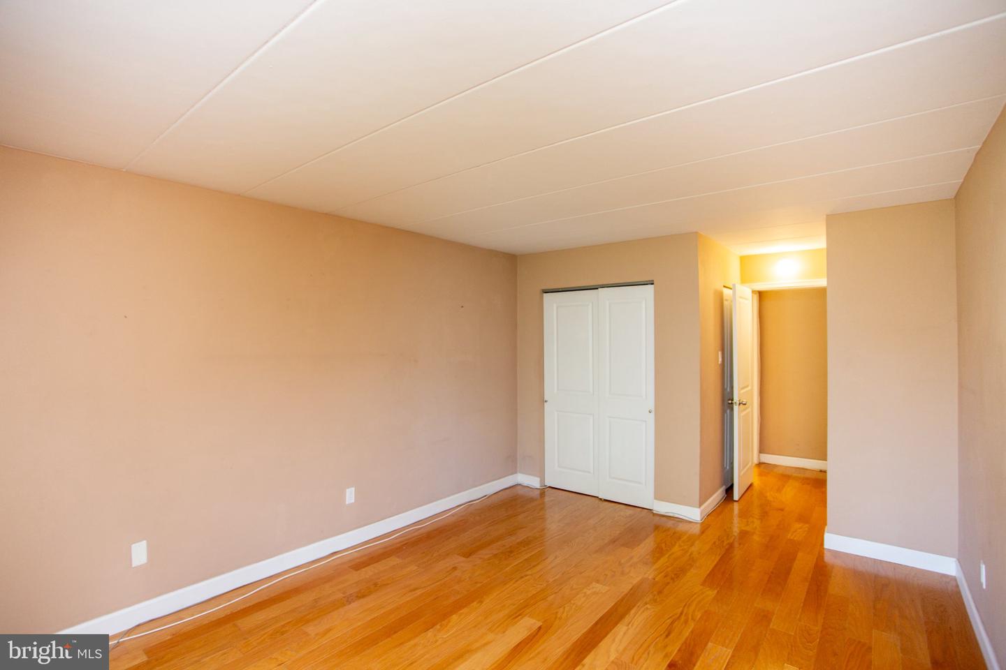 18106 Delaire Landing Rd #106 Property Photo 38