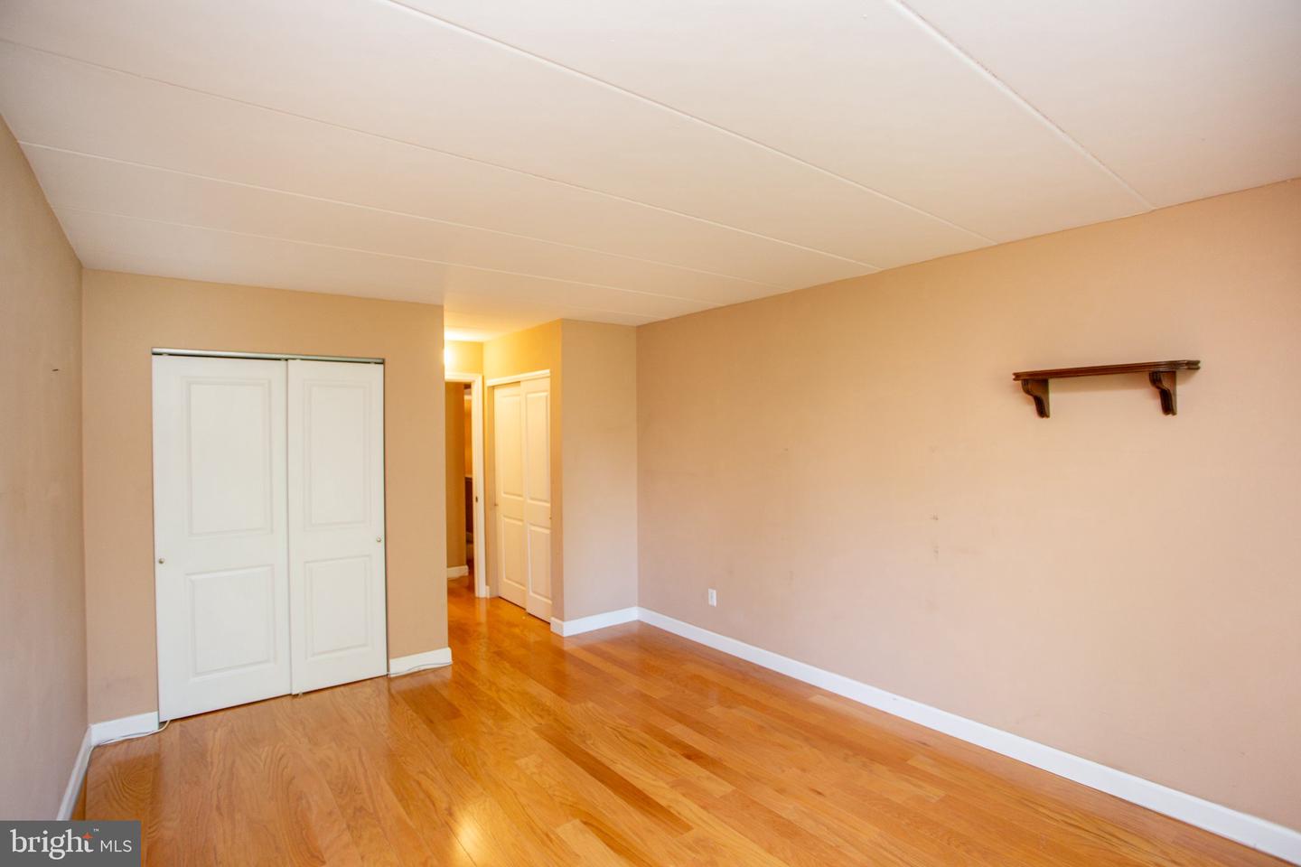 18106 Delaire Landing Rd #106 Property Photo 39