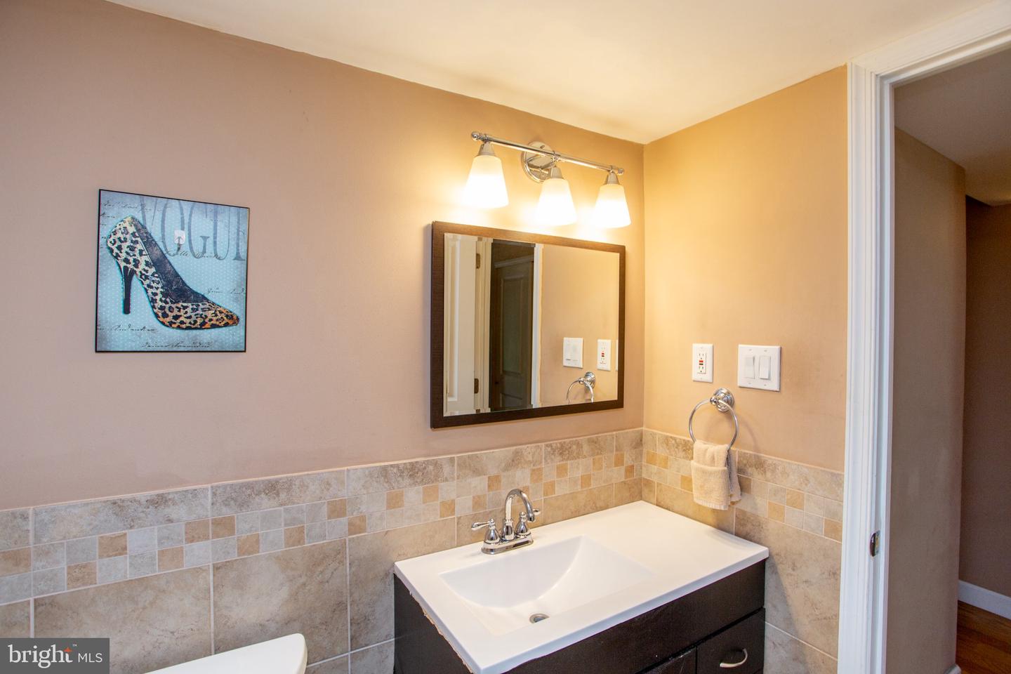 18106 Delaire Landing Rd #106 Property Photo 42