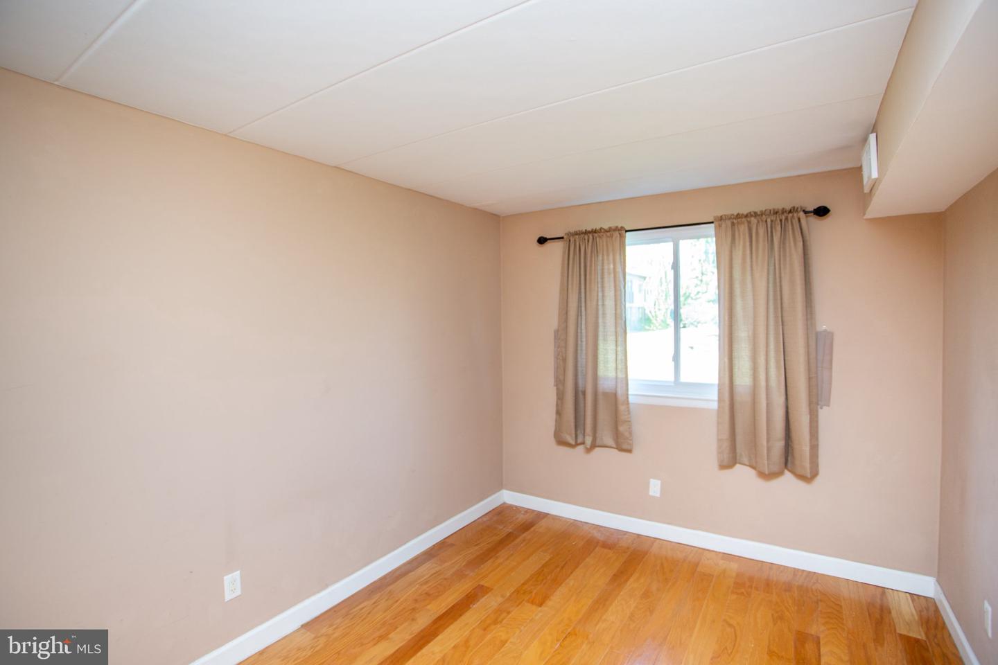 18106 Delaire Landing Rd #106 Property Photo 46