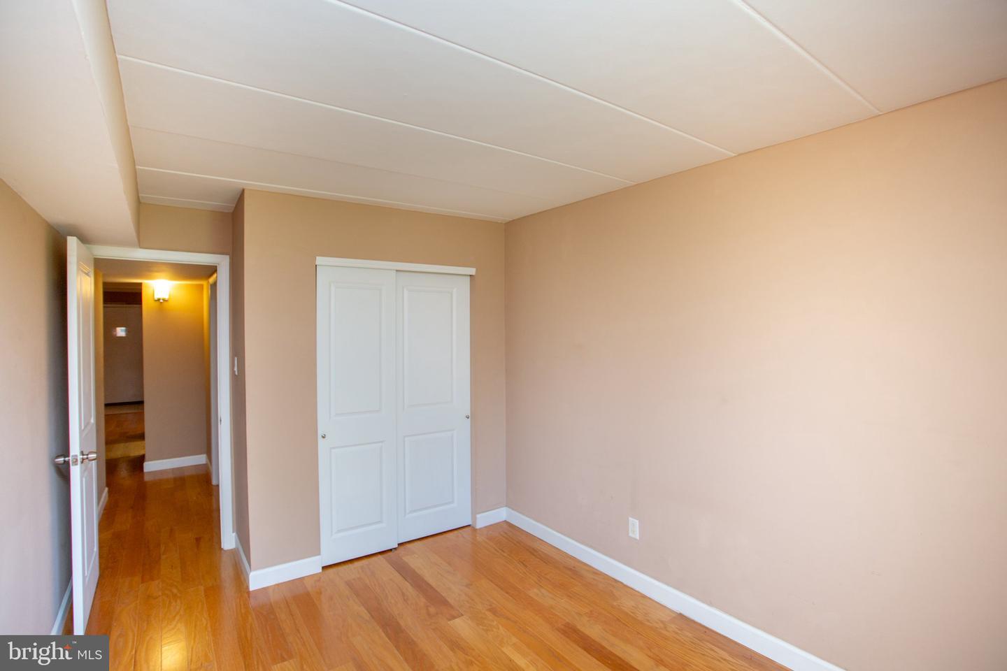 18106 Delaire Landing Rd #106 Property Photo 50