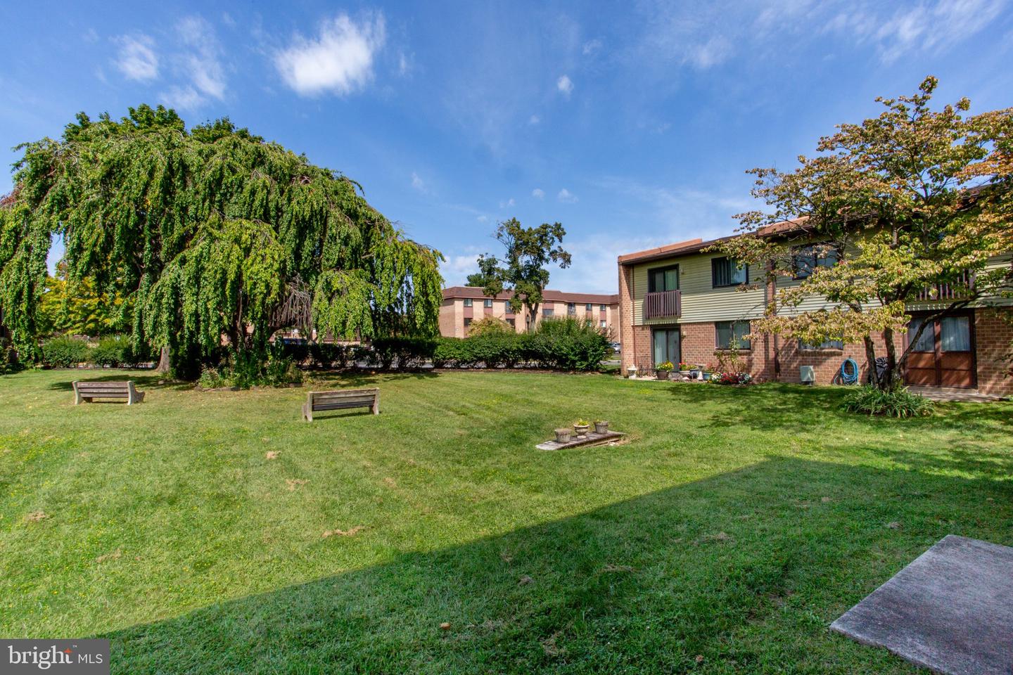 18106 Delaire Landing Rd #106 Property Photo 56