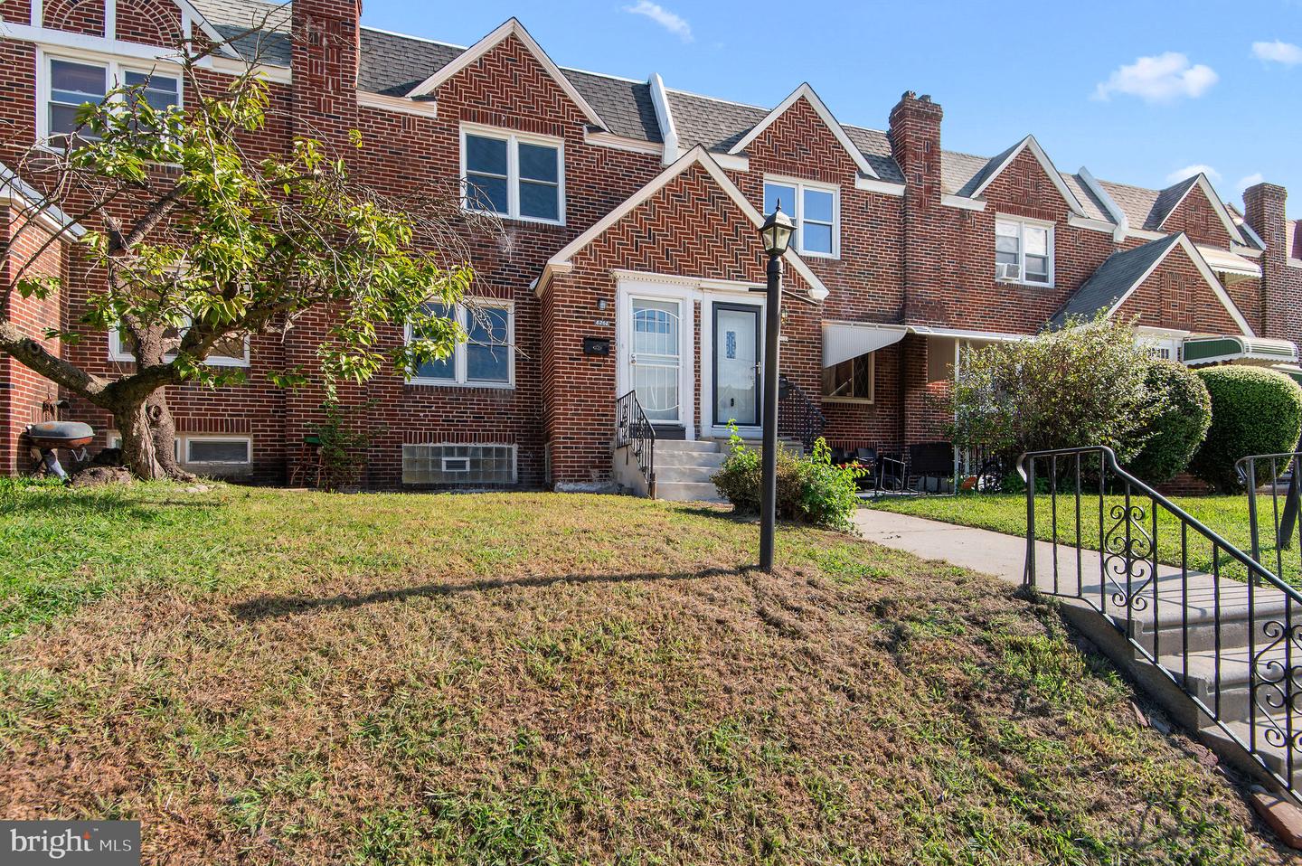 8261 FAYETTE ST Property Photo 1