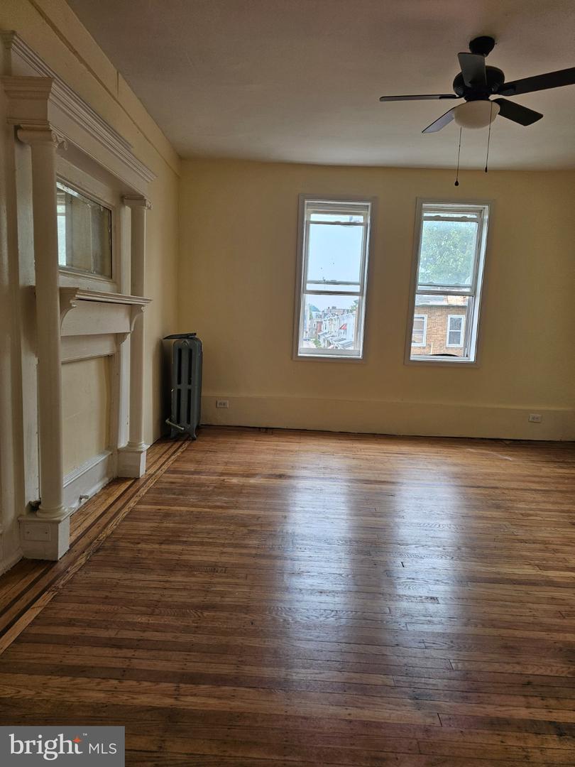 714 52ND ST #3 Property Photo 1