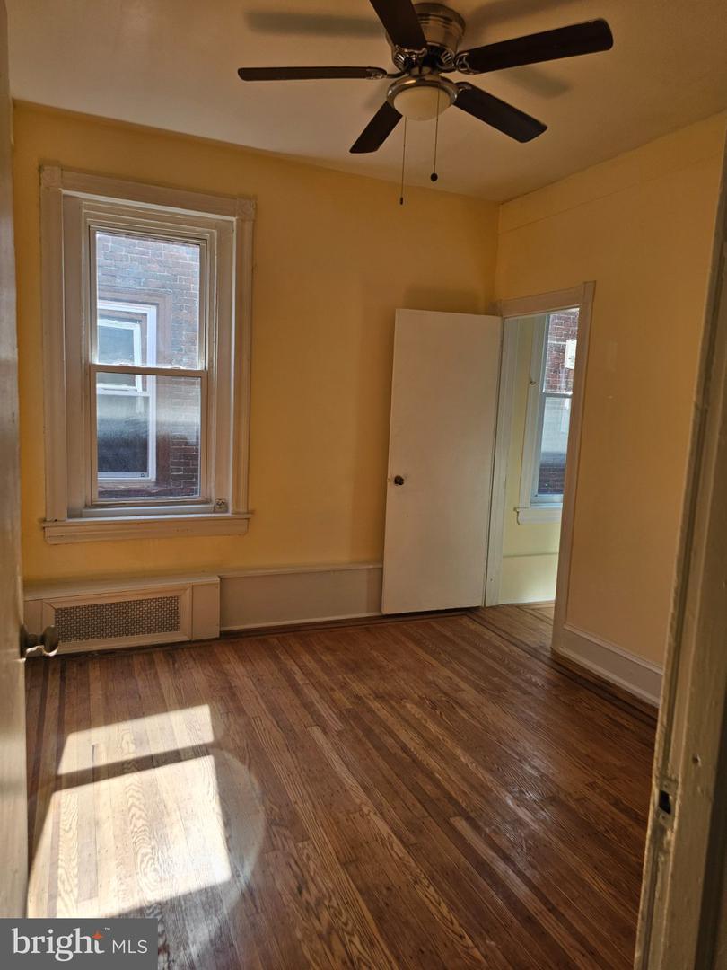 714 52nd St #3 Property Photo 11