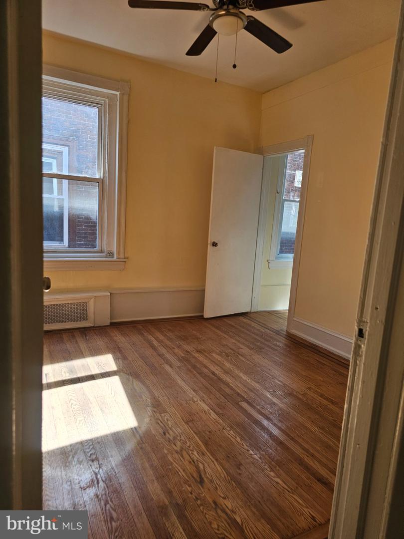 714 52nd St #3 Property Photo 16