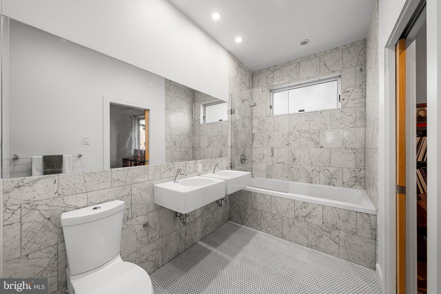 1116 Bodine St #b Property Photo 28