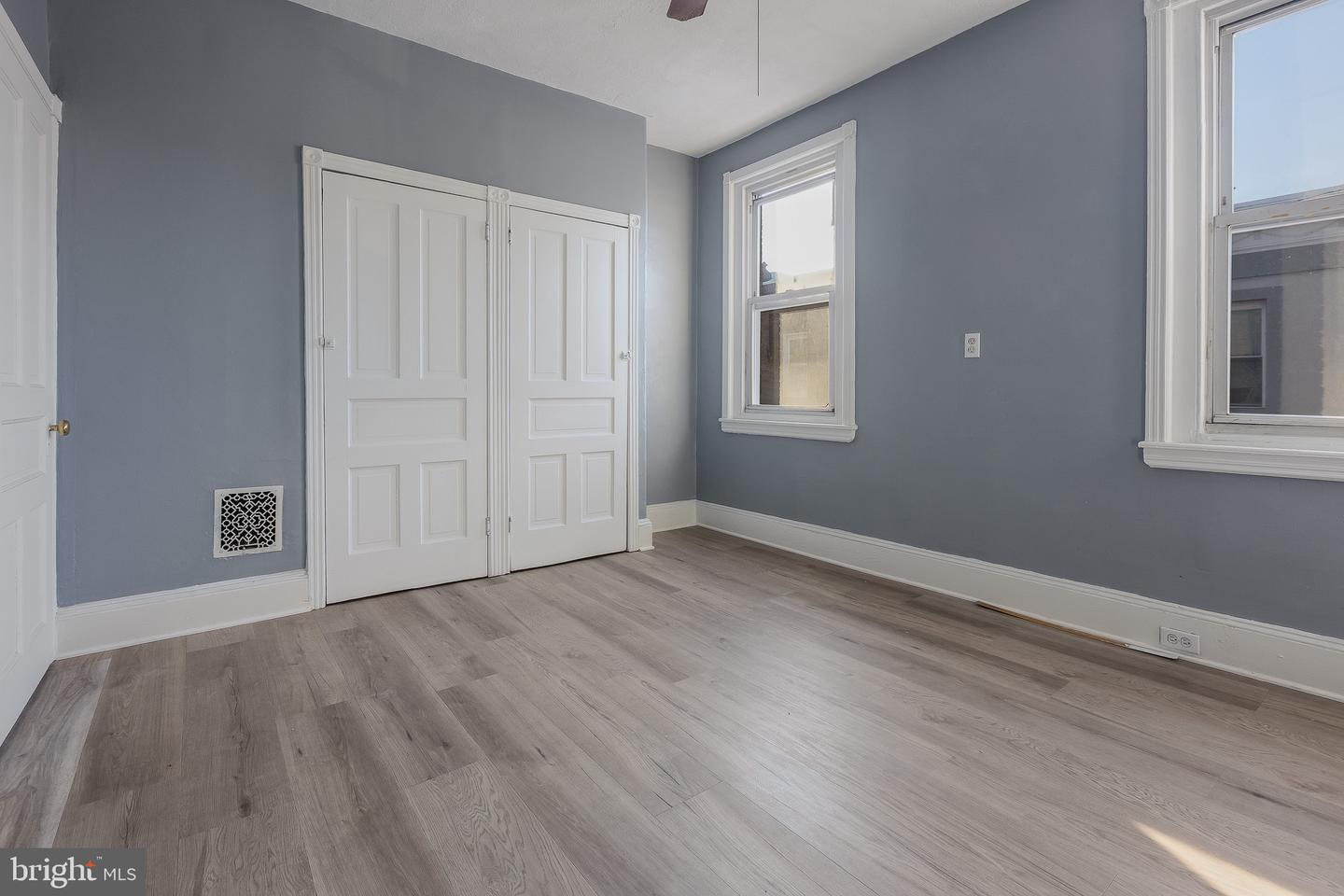2661 N Douglas St Property Photo 17