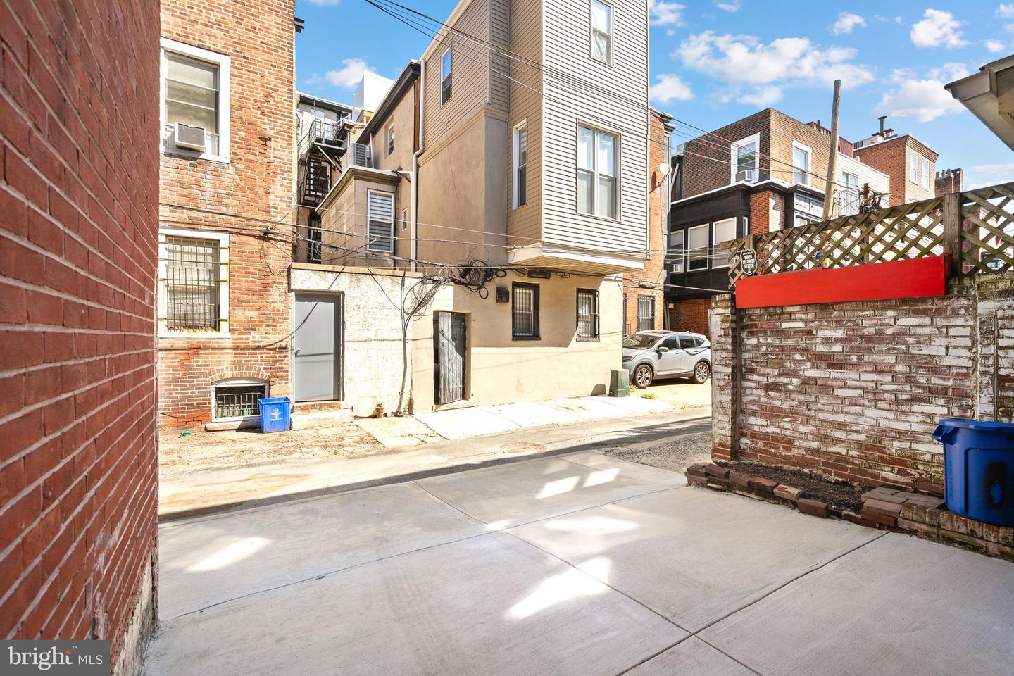 1841 Addison St Property Photo 13