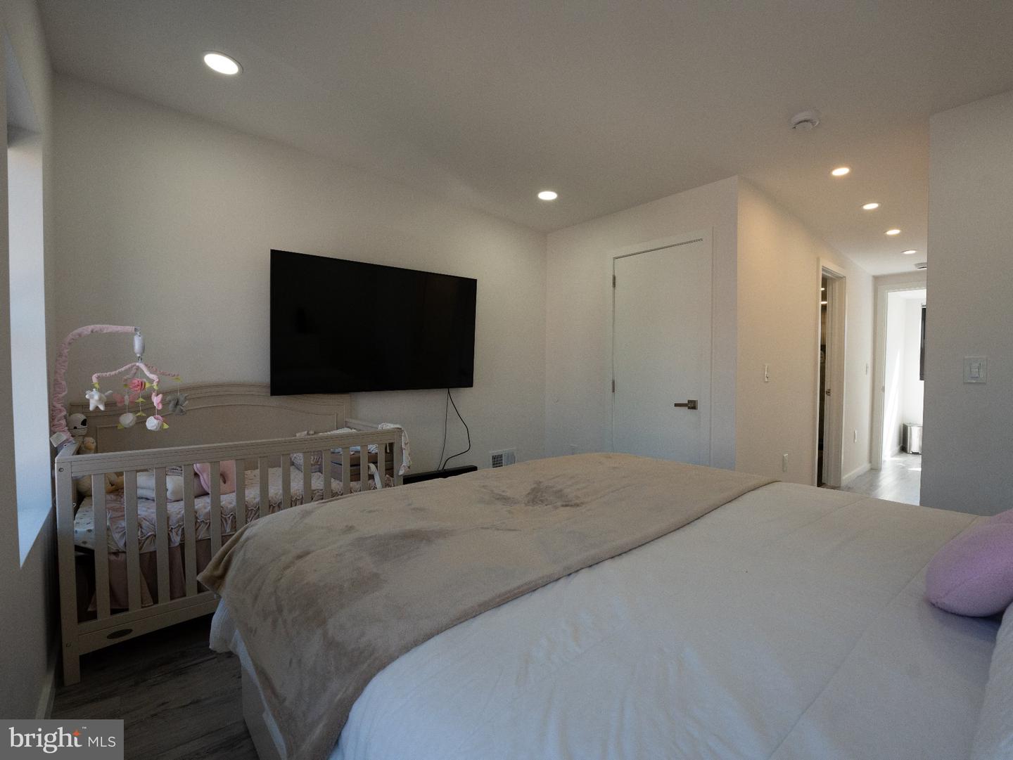 922 W York St Property Photo 22