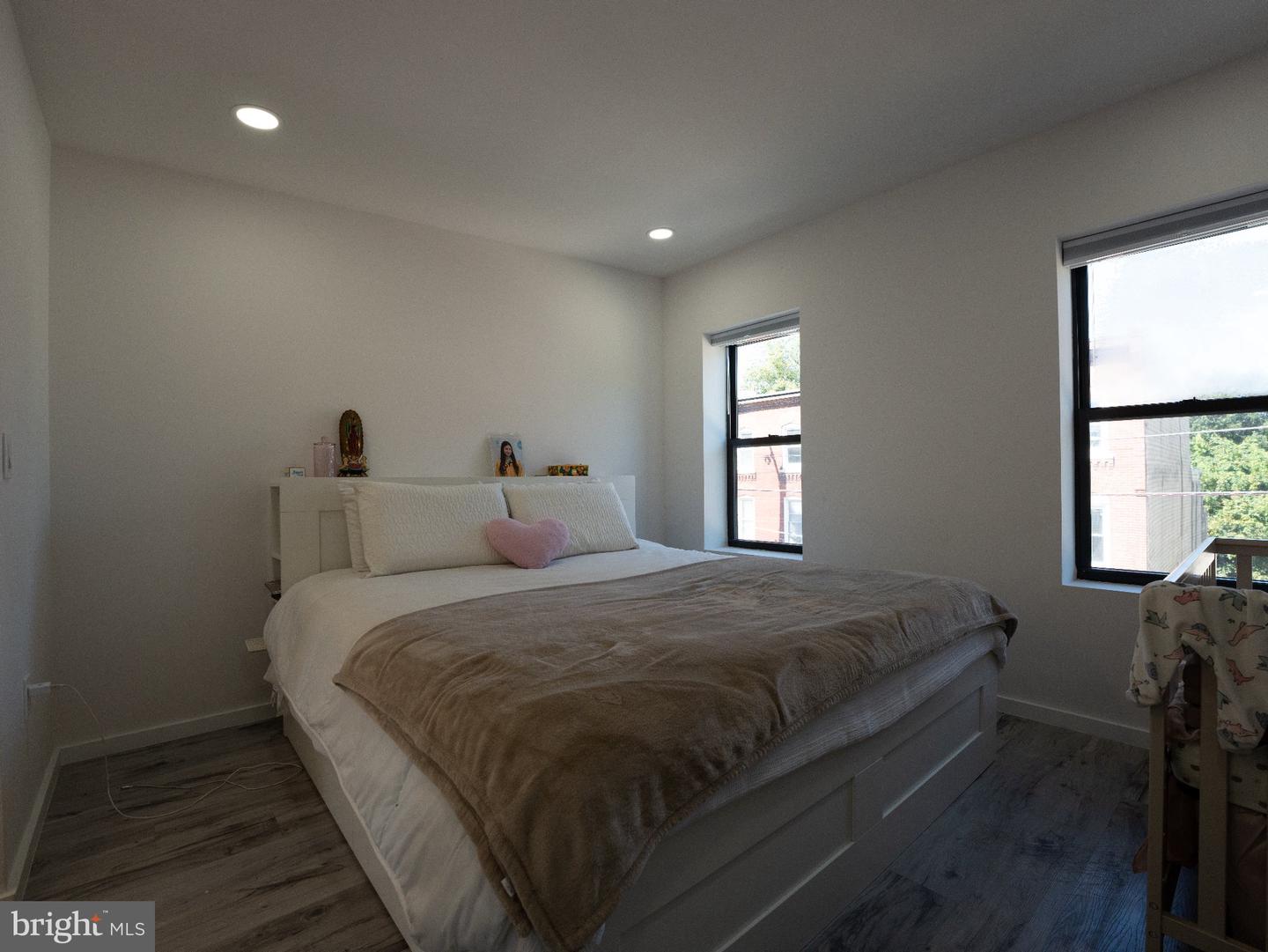 922 W York St Property Photo 24